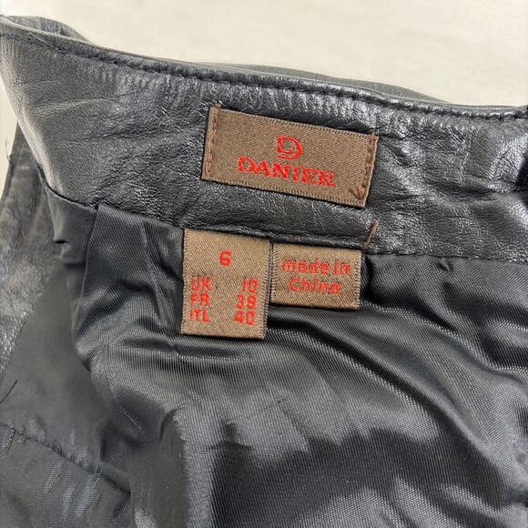 Danier Pencil Skirt Women’s 6 Black Leather, Lined, Triple Zippers Bnfts Charity - Picture 10 of 11